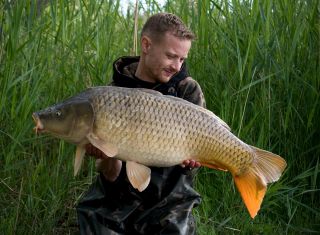 Víkendová výprava s kamarády Dlouho plánovaný víkend na konci května jsem s kamarády strávil na břehu svazové vody....