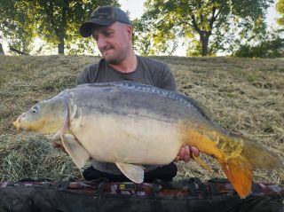 ŘEKA MORAVA Ahoj všichni, Po několika jarních neúspěšných dnech a nocích na řece se konečně karta obrátila. 🐟 Podařilo se...