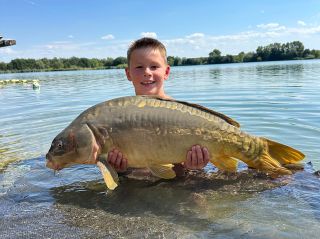 SPOUSTA KRÁTKÝCH VYCHÁZEK V letošním roce jsem strávil nespočet odpoledních, večerních i ranních chvil s mladým parťákem,...